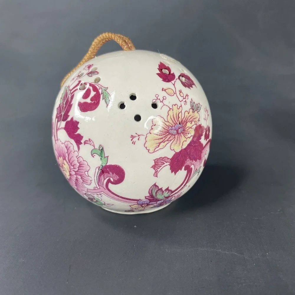 Vtg Floral Scentomander by Andre Richard Spice Potpourri Hanging Pomander 2 1/2